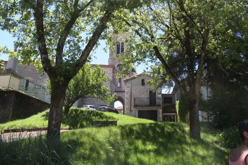 Chemin des Puechs en Assou