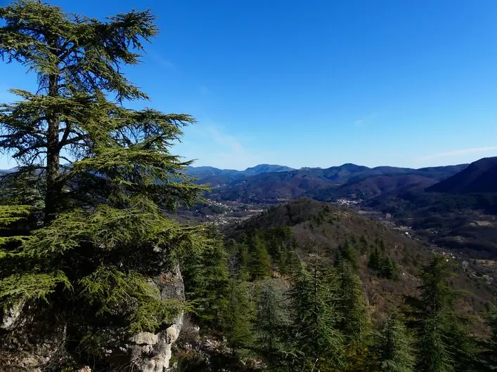 Vue depuis le rocher d'Esparon